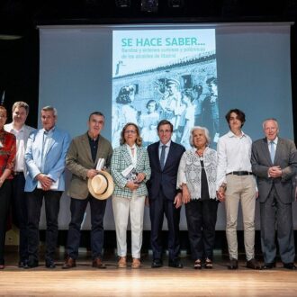 Presentación del libro póstumo del periodista y Cronista de la Villa Ángel del Río, Se hace saber… Bandos y órdenes curiosas y polémicas de los alcaldes de Madrid