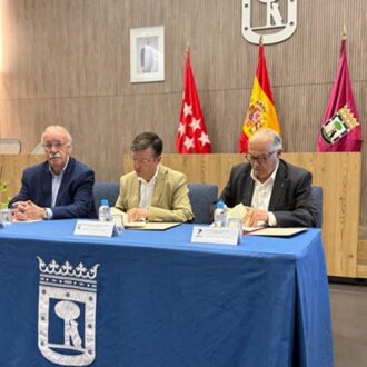 Martínez Páramo firma convenio con la Fundación Juanito Maravilla