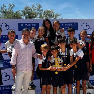 Más de 1.800 escolares participan en la IV edición del Cross Escolar de Barajas