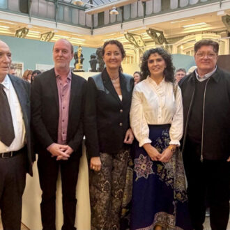 Lola Navarro en la inauguración de la exposición dedicada al cineasta Gil Parrondo