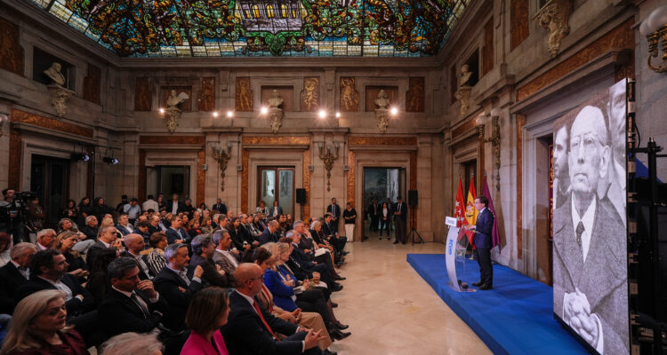 Acto homenaje a Don Enrique Tierno Galván en el 40º aniversario de su fallecimiento