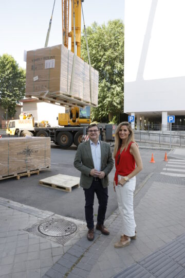 González y Cea en momento visita al Poblado Dirigido de Orcasitas