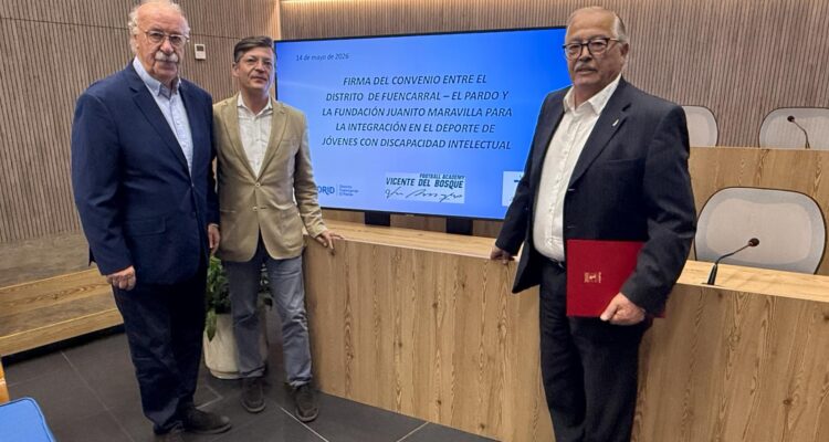 Martínez Páramo firma convenio con la Fundación Juanito Maravilla