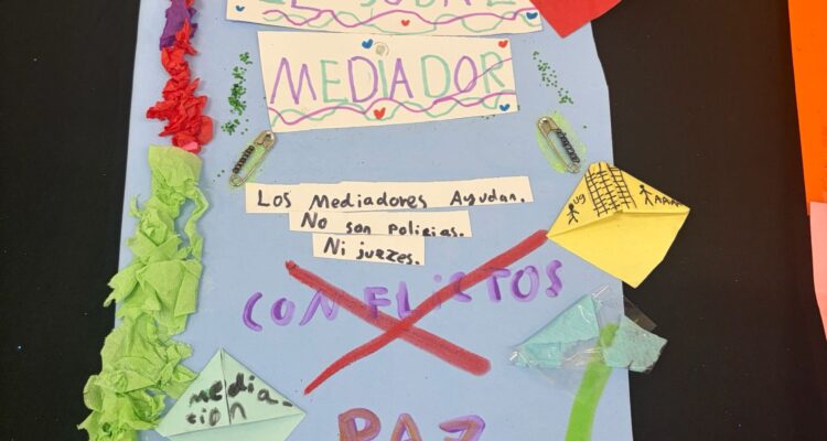 Obra realizada por estudiantes del distrito que plasma la experiencia en los servicios de mediación escolar