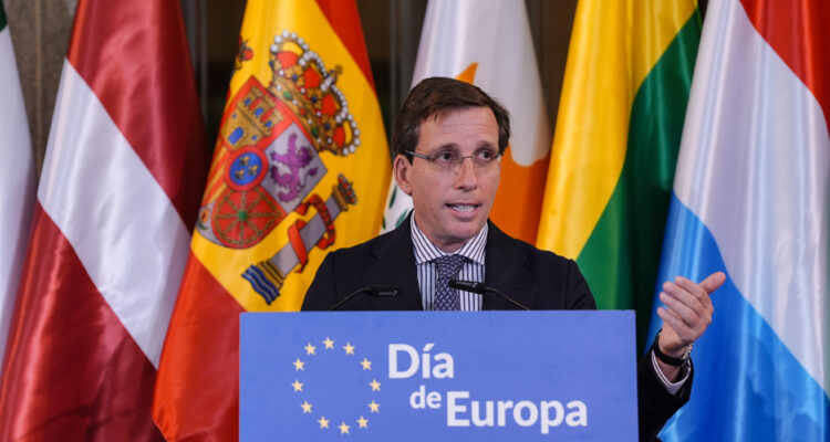 Almeida preside el acto institucional en conmemoración del Día de Europa