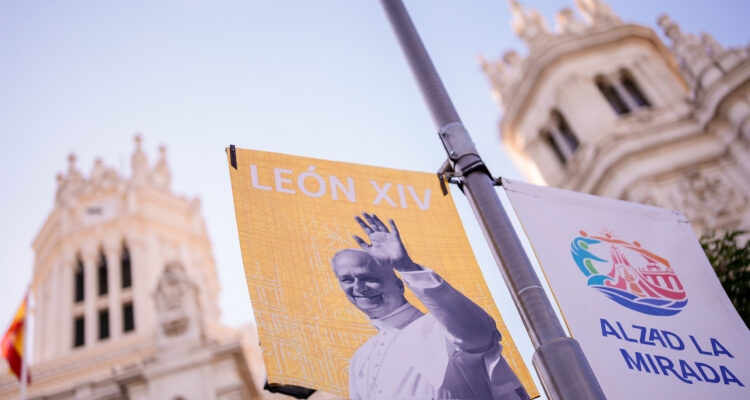 Almeida presenta la imagen de la ciudad de Madrid durante la visita del papa León XIV