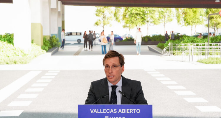 Almeida presenta el proyecto de transformación del entorno del Puente de Vallecas
