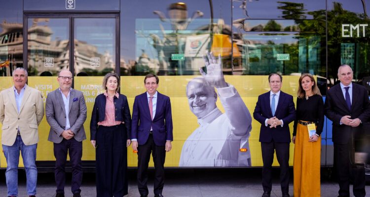 Almeida presenta la imagen de la ciudad de Madrid durante la visita del papa León XIV