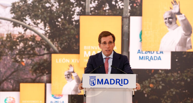 Almeida presenta la imagen de la ciudad de Madrid durante la visita del papa León XIV