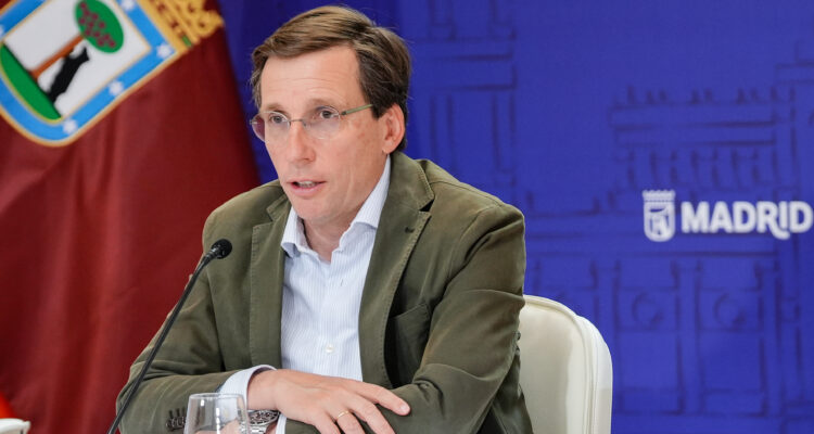 Intervención del alcalde de Madrid, José Luis Martínez-Almeida, sobre los dispositivos de seguridad, emergencias y movilidad diseñados por el Ayuntamiento con motivo de la visita papal