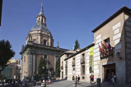Exterior del Museo de San Isidro. Los Orígenes de Madrid durante el Día Internacional de los Museos 2026