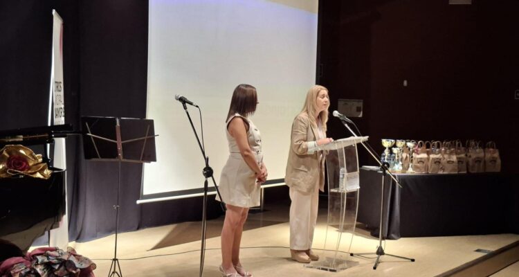 Momento de la clausura de la Semana del Mayor de Ciudad Lineal en el Centro Municipal de Mayores Carmen Laforet