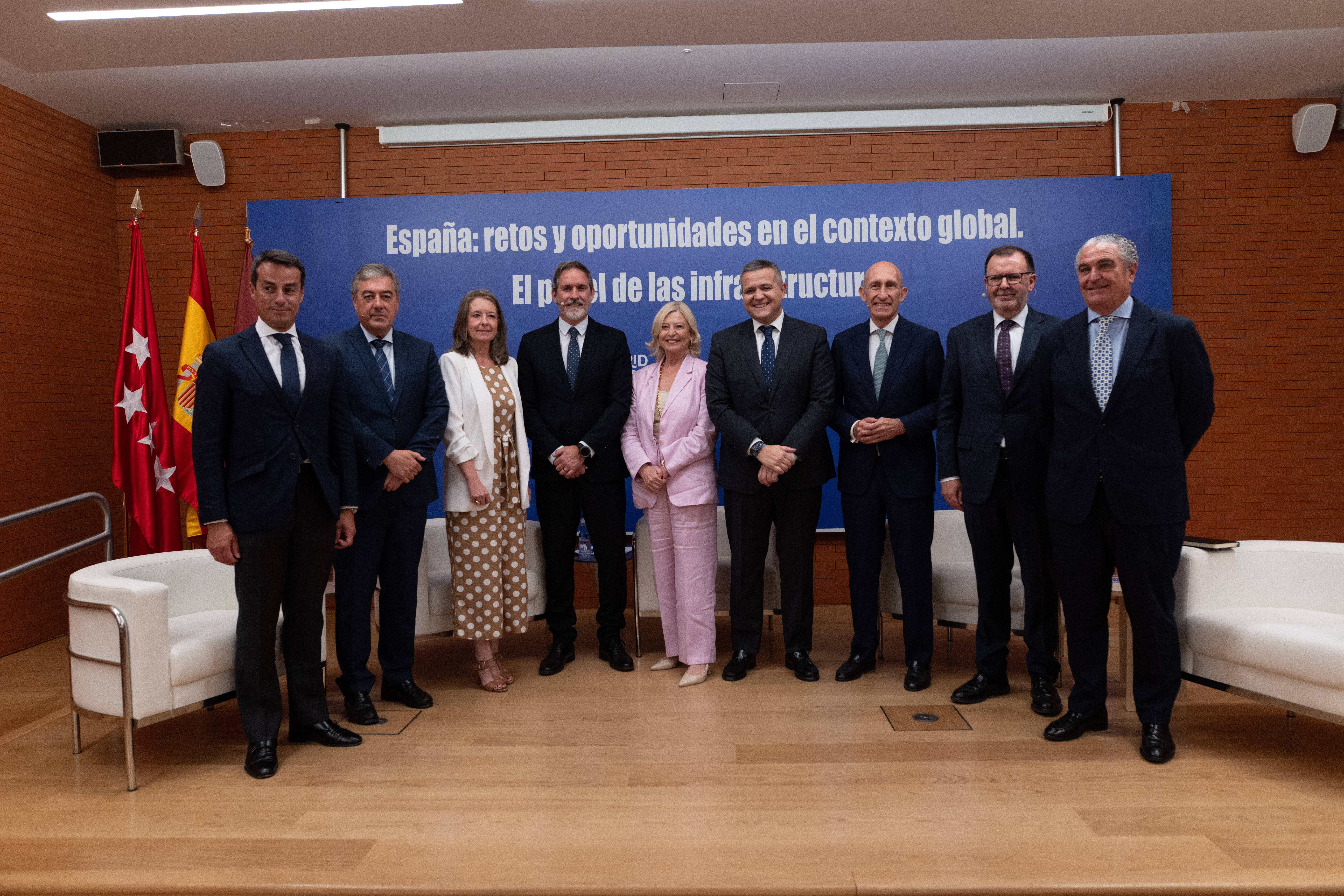 La delegada de Obras y Equipamientos, Paloma García Romero, ha clausurado hoy la jornada ‘España: retos y oportunidades en el contexto global. El papel de las infraestructuras’
