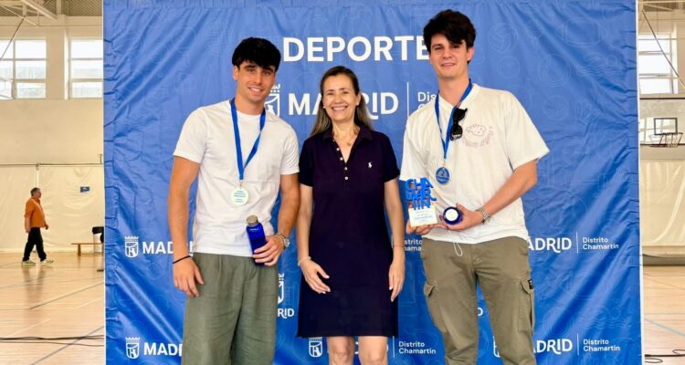 La concejala de Chamartín, Yolanda Estrada, en la entrega de trofeos de los 46º Juegos Deportivos Municipales y la Copa Primavera