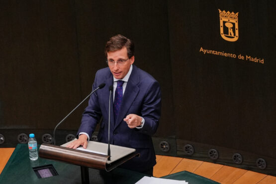 Almeida durante su intervención en el Debate del Estado de la Ciudad