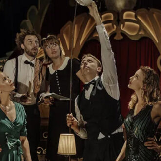 Imagen del espectáculo 'Swing', de Circus Ronaldo. ©Frauke Verreyde