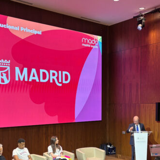 El delegado de Políticas Sociales, Familia e Igualdad, José Fernández,en la presentación de MADO Madrid Orgullo 2026, del que el Ayuntamiento de Madrid es el principal patrocinador institucional