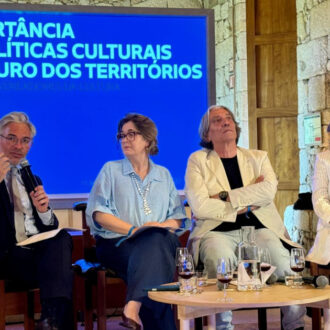 La delegada de Cultura, Turismo y Deporte, Marta Rivera de la Cruz, en el encuentro ‘La importancia de las políticas culturales en el futuro de los territorios’, organizado en el marco del festival BABELL en Oporto