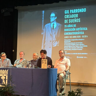 La concejala de Arganzuela, Lola Navarro, en la mesa redonda sobre dirección artística cinematográfica en homenaje a Gil Parrondo
