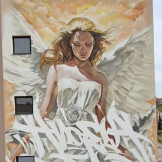 Mural 'Ángela', de Asem navarro, en Muraltalaz