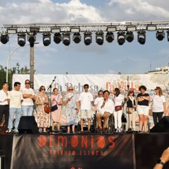 Fanjul, en el escenario, durante el pregón de las fiestas Dehesa de la Villa