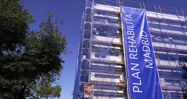 Edificio del Poblado Dirigido de Fuencarral incluido en Plan Transforma tu Barrio 2026