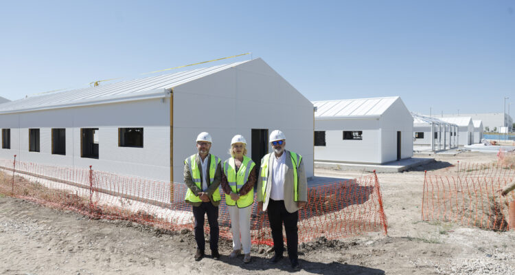 García Romero y Fernández visitan las obras del nuevo centro de acogida para personas sin hogar