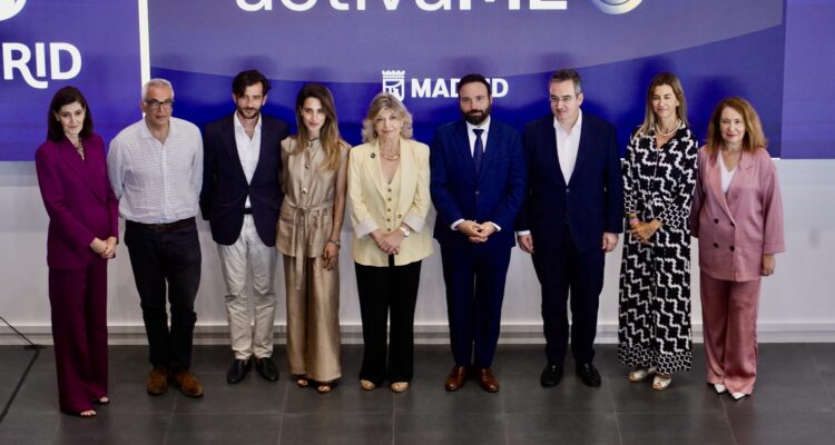 Izquierdo, Hidalgo y Niño en momento presentación 'activaME'
