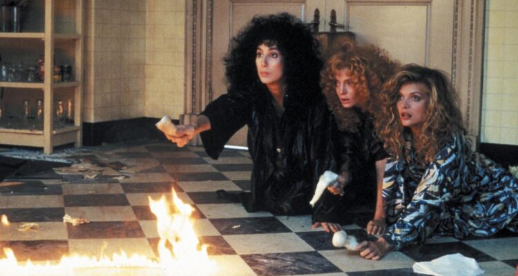 Fotograma de la película 'Las brujas de Eastwick' (1987)