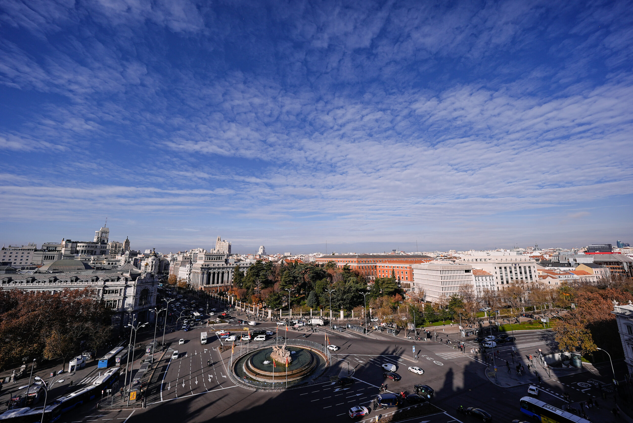 El cielo de Madrid visto desde la terraza del Palacio de Cibeles