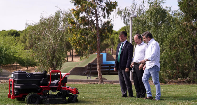 Páramo, Carabante y Peña durante la presentación del proyecto