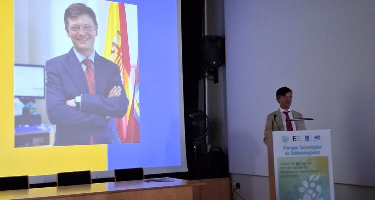 Páramo durante su intervención en el Parque Tecnológico de Valdemingómez