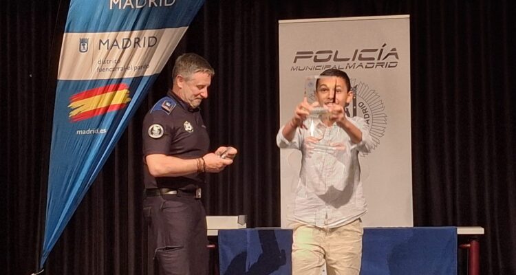 Participantes del primer Concurso de Rap Contra el Acoso Escolar de Fuencarral-El Pardo