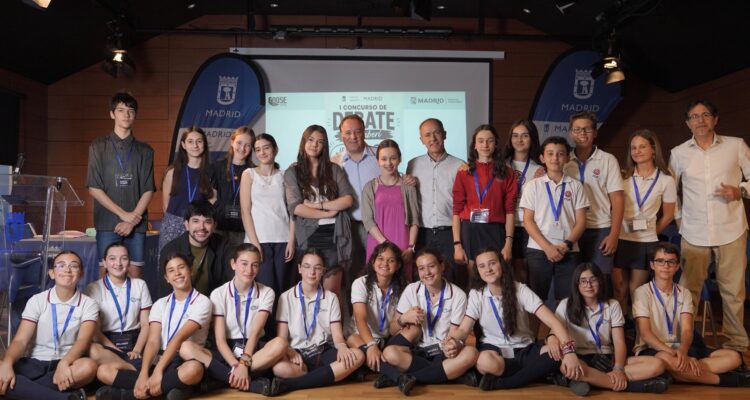 Participantes del primer Certamen de Debate Escolar de Chamberí
