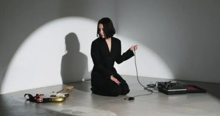La artista Lucrecia Dalt