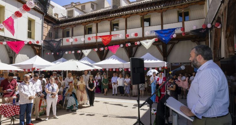 El concejal Carlos Segura, durante la presentación de la programación de las fiestas