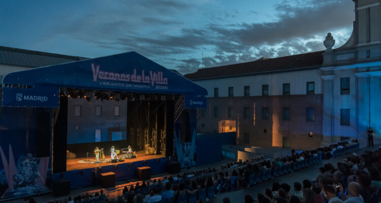 Imagen del concierto de Valeria Castro en Veranos de la Villa