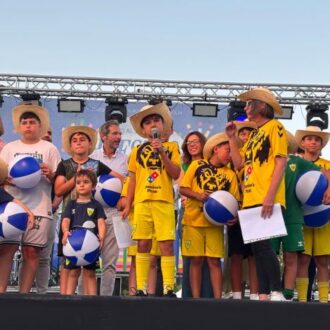 Componentes de Rupe Sahagún durante el pregón fiestas de Tetuán