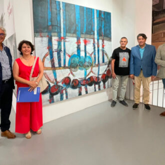 El concejal del distrito, David Pérez, ha participado en la inauguración de esta muestra que puede visitarse hasta el 28 de agosto