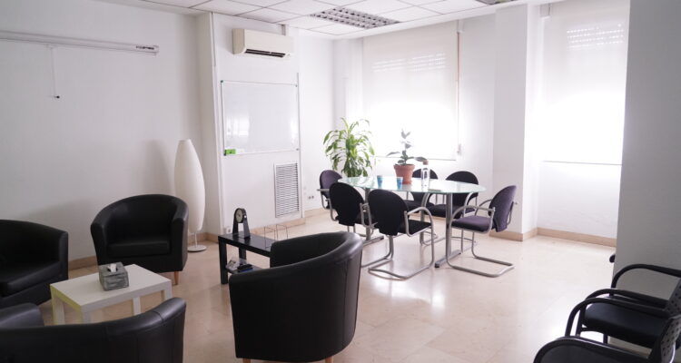Espacio interior del centro de atención a víctimas de violencia sexual