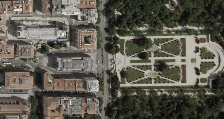 Imagen vuelo Casón y parque de El Retiro