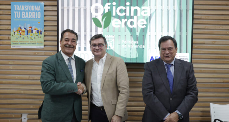 Momento de la firma del convenio de adhesión