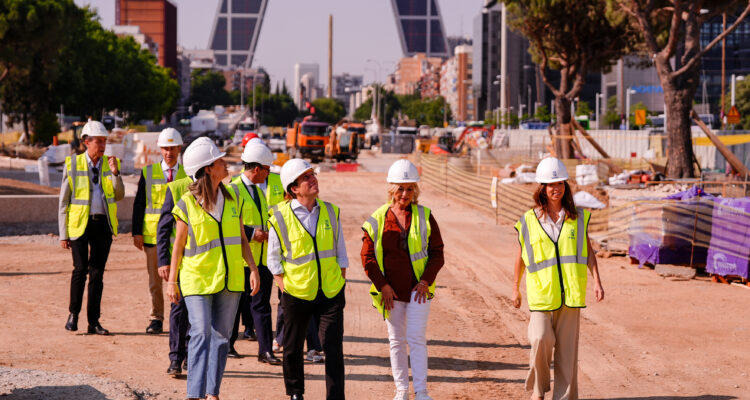 El alcalde ha visitado el ámbito junto a la delegada de Obras y Equipamientos y los concejales de Fuencarral-El Pardo, Chamartín y Tetuán