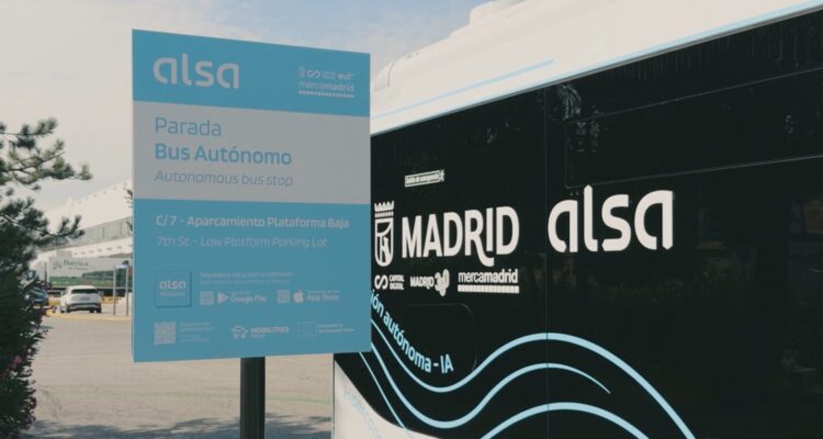 Parada informativa autobús autónomo Mercamadrid