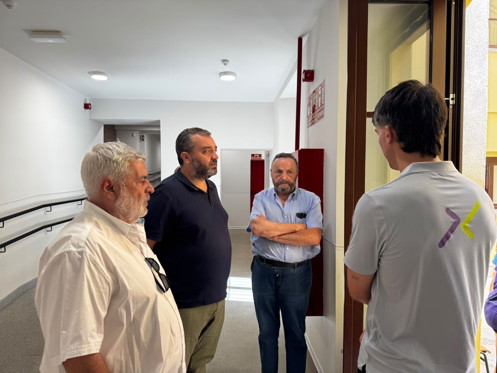 El concejal Carlos Segura ha visitado hoy el campamento urbano del CEIP Antonio Moreno Rosales