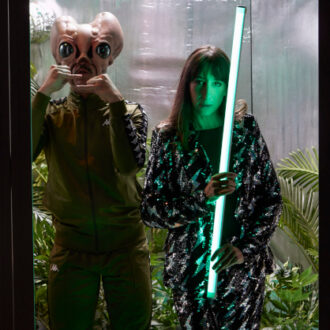 Imagen promocional de la obra 'Vendrán los alienígenas y tendrán tus ojos', de María Velasco