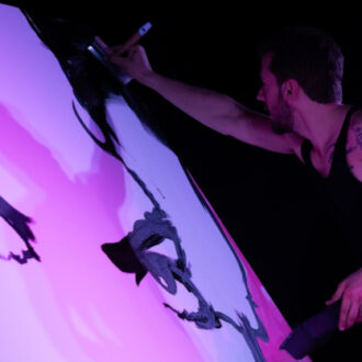 El artista multidisciplinar José Maldonado, durante su espectáculo 'GALERÍA'