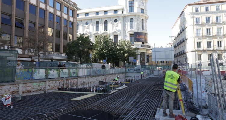 Obras de remodelación de la plaza de Jacinto Benavente y su entorno