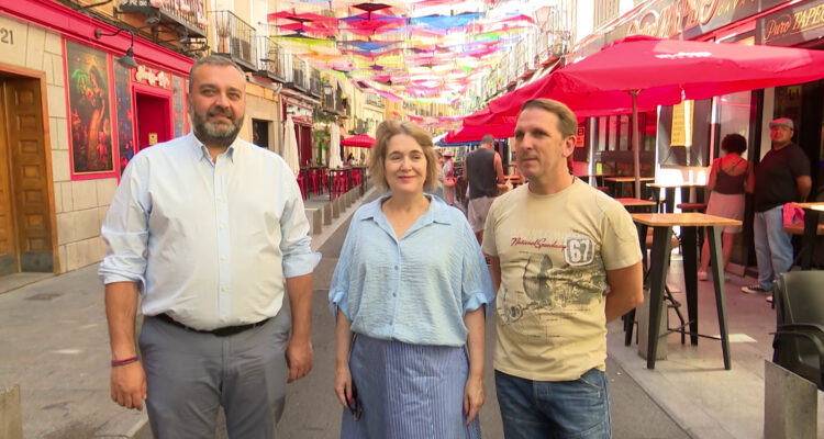 Rivera de la Cruz y Segura recorren la Cava Baja y la plaza del Humilladero