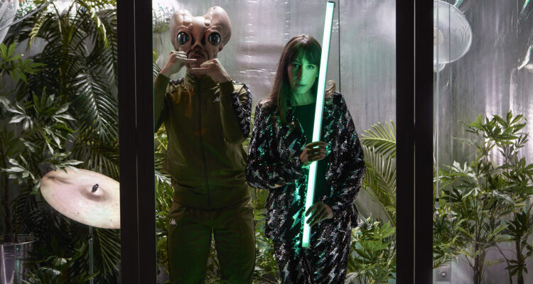 Imagen promocional de la obra 'Vendrán los alienígenas y tendrán tus ojos', de María Velasco. ©Jesús Ugalde